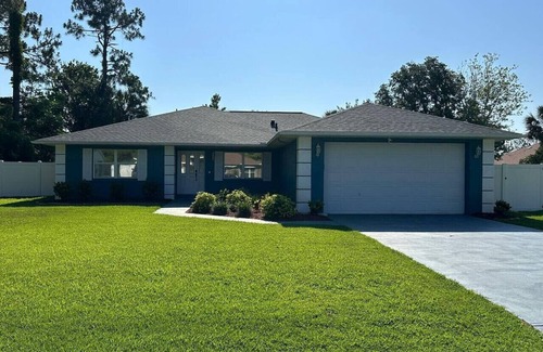 Palm Coast House | VacayTime/kingbdHotTub/nearbeach