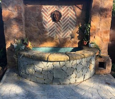 Palomares del Rio Apartment | VAHADDA HOUSE