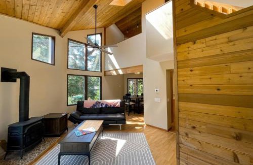 Alyeska House | Vail Meadows