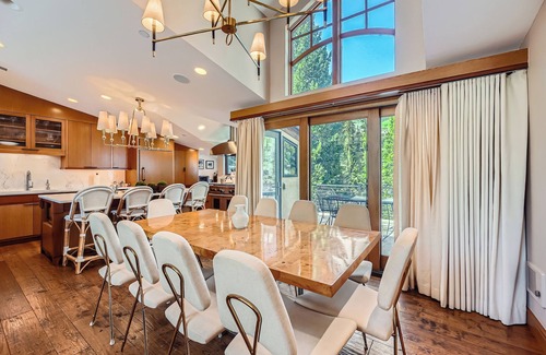 Vail House | Vail Row-House 303 Gore Creek Dr #7, Vail Village - Next to Bridge St & Gorsuch. Ski-in/Ski-out.