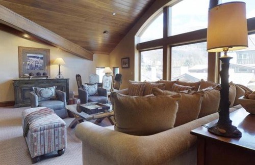 Vail Apartment | Vail Village 5 Bedroom With Private Hot Tub - Plaza Lodge