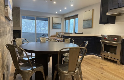 Vail Condo | Vail village Gem: Heated Ski locker by Gondola #1 with AC.