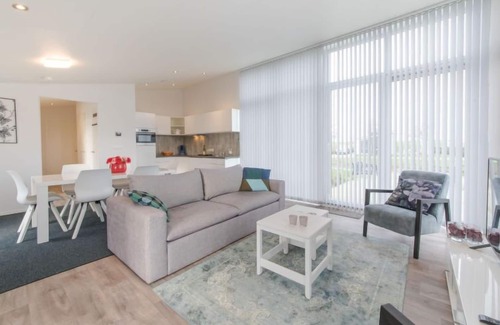 Wemeldinge House | Vakantiehuis Ruisweg 38 by Interhome