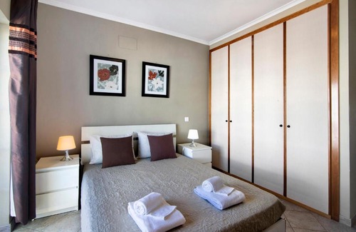 Canada Apartment | Valdi