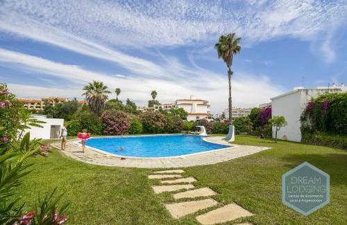 Areias de Sao Joao Apartment | Vale 13 Dream Lodging