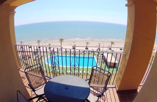 Port Saplaya Apartment | Valencia: Beautiful Apartment in the beach