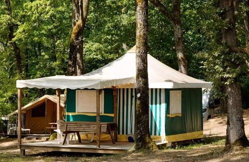 Soturac House | Valenty Campsite * - Trapper Tent 3 rooms 5 people Without Sanitary