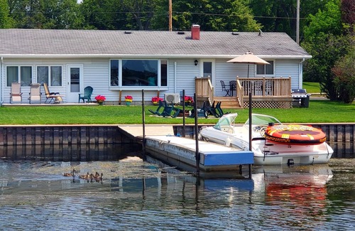 Sturgeon Bay House | Valhalla Guest House on the Waterfront