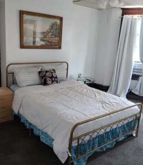 Steubenville Cabin | Valley and city views