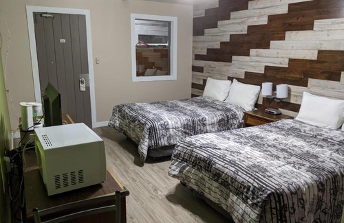 Minnedosa Hotel | Valley Motor Lodge