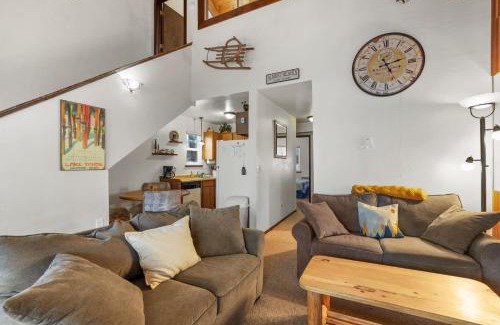 Tahoe Village House | Valley View - Carson Valley Views