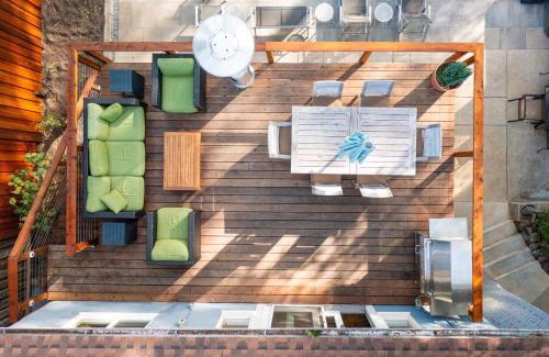 Guerneville House | Valley Vista A Wine Country Escape