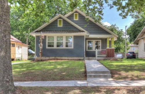 Central Oklahoma City House | Vals Eclectic Classen Cottage
