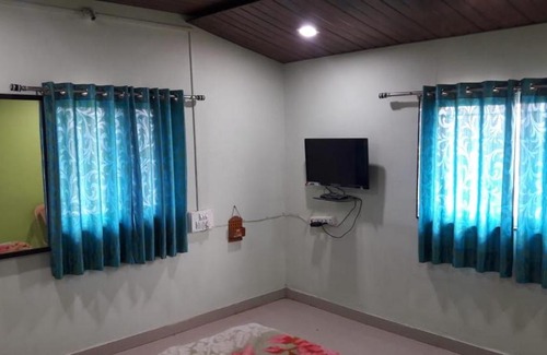 Satara House | Vamoose Annai Shristhi