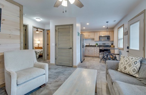 Van Buren Condo | Van Buren Retreat w/Shared Fire Pit & Grills!