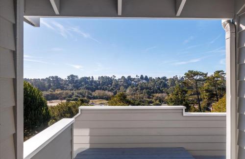 Pine Knolls Estates House | Van Gogh Villa
