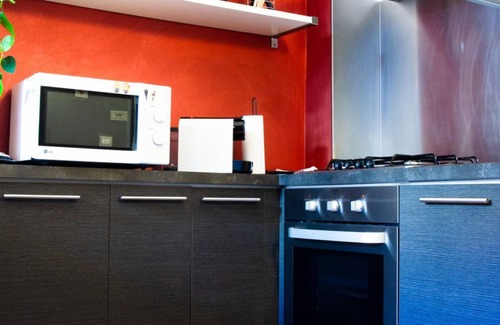 Vanchiglia Apartment | [Vanchiglia] La tana by Happyhostorino