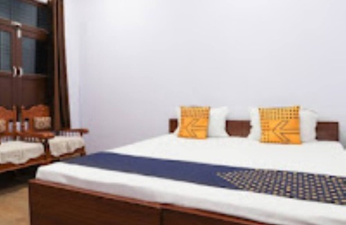 Hardoi House | Vandana Guest House