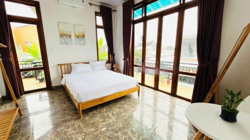 Hue House | Vang's Homestay - Huế