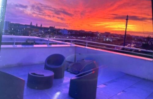 Vannes Apartment | VANNES GARE 5 mms passerelle ROOF TOP 2 a 4 a 6 a 8 pers 120 m plein sud EXCEPTIONNEL SUITE PARENTALE 2 terrasses 60 m et 15 m plein sud