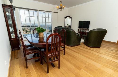 Camara de Lobos House | Varandas da Caldeira by Madeira ReAL