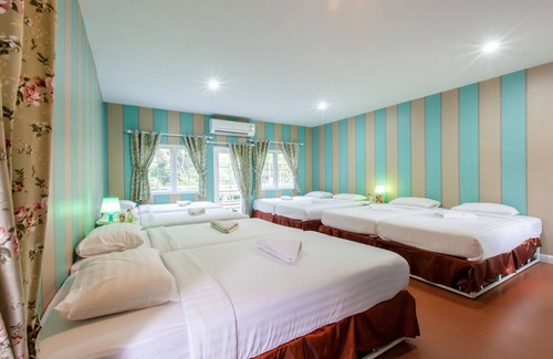 Ban Dong Hotel | Varee Valley Resort and Restaurant