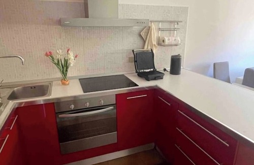 Varenna Apartment | Varenna on foot (no cab needed)