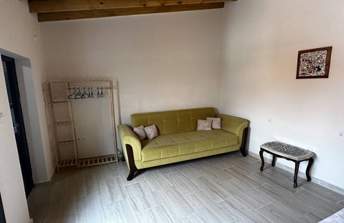 Ayvalik House | Vasvija Pansiyon