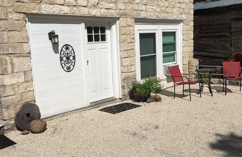 Bertram Apartment | Vaughan House Guest Room