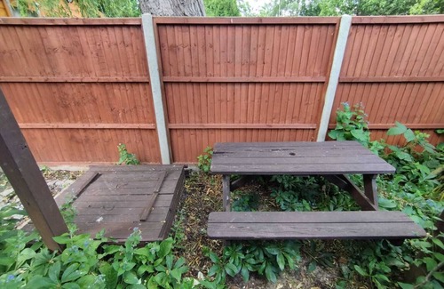 Coombe Hill Apartment | Vc - Cottage In The City