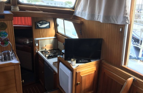 Rouen Boat Rental | Vedette Hollandaise Moby Dick