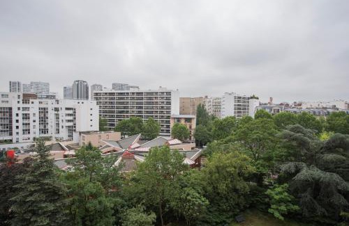 16th Arrondissement Apartment | Veeve - Apartment near Pont de Grenelle