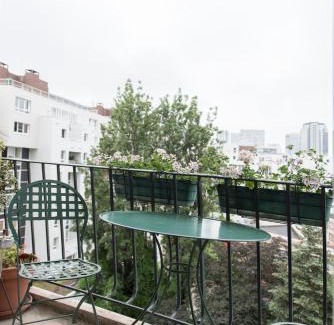 16th Arrondissement Apartment | Veeve - Apartment near Pont de Grenelle
