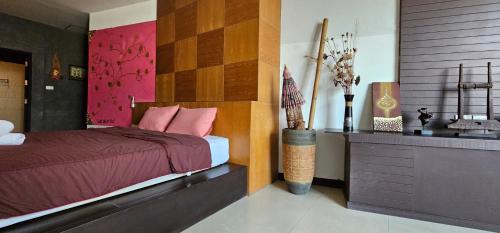 Talat Nuea Hotel | Velanon Phuket