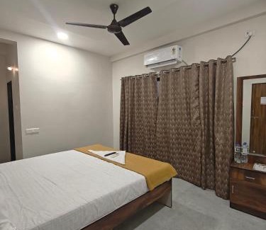 Alibaug Hotel | Vele's Homestay