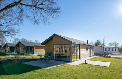 Biddinghuizen House | Velthorst 4 by Interhome
