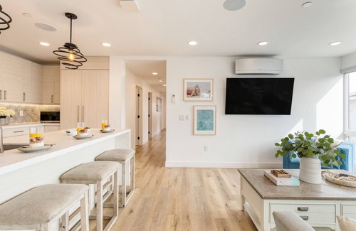 Santa Ana Heights House | Velvet Sand I by AvantStay | Steps to Newport Beach w/Outdoor Kitchen & Hot Tub