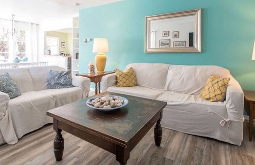 Pierpont Bay House | Ventura Beach Cottage Available