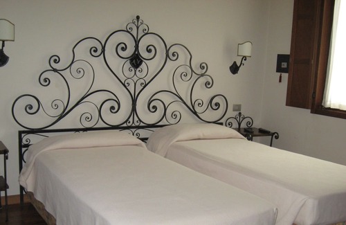 Borno Hotel | Venturelli