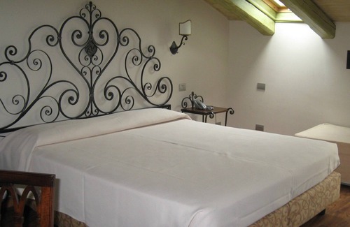 Borno Hotel | Venturelli