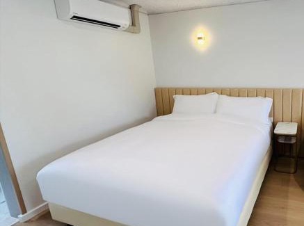 Long Jetty Hotel | Venus Resort