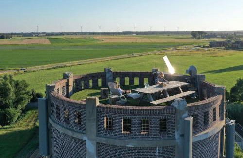 Strijen Apartment | Verblijf boven in de watertoren van Strijen met dakterras