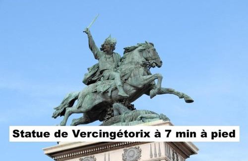 Sablon - Trudaine Apartment | Vercingetorix Suite