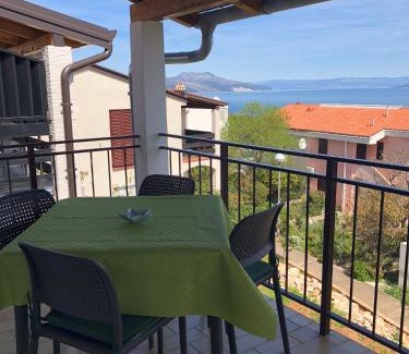 Ravni Apartment | Verde Sea View Apartment 400 m from Beach - Free Parking