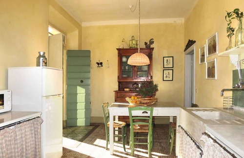 Cantagrillo Apartment | Verderame – Apartment with pool