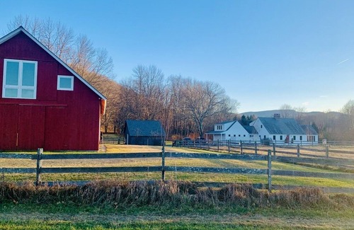 Pawlet House | Vermont Summer Festival Property, 5 Stalls and riding trails