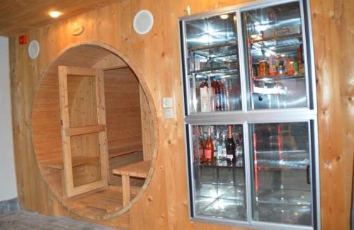 Verviers House | Verviers Villa with Sauna
