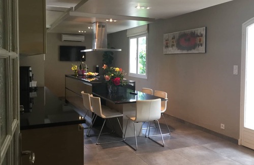 Mas-Blanc-des-Alpilles House | Very beautiful villa at the foot of the Alpilles next to St Rémy de Provence