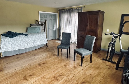 Palmer Lake House | Very best mountain retreat for wedding, AFA vacays! Pinecrest across the street!