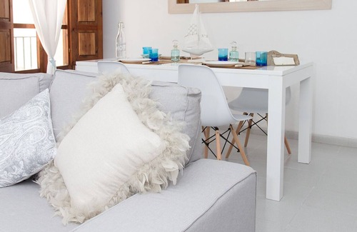 Tossa de Mar Apartment | Very bright apartment 1 min walk from the beach of Tossa recently refurbished